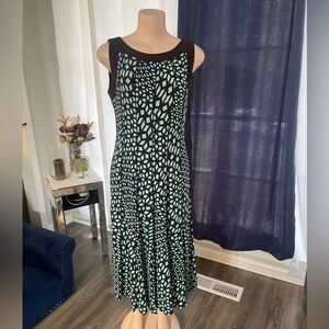 Chelsea Suite stretch Aline Elegant Black and Green Patterned Dress Size 8